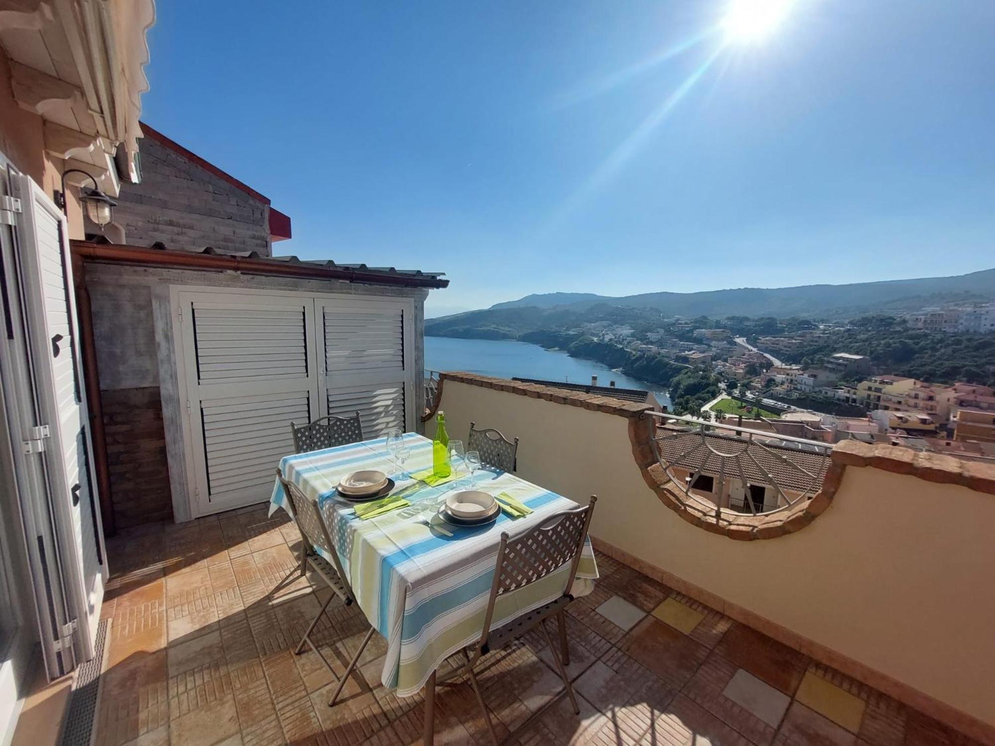 Appartamento Mansardato Anda&Torra Castelsardo Exterior foto